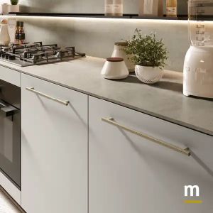 Колекция College