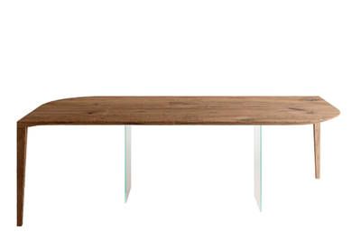 P&J Table