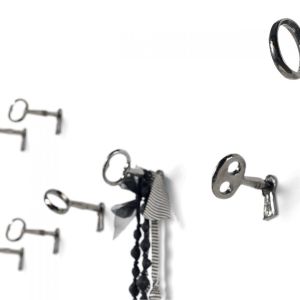 Memorie hanger by Mogg