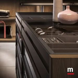 I725 by Moretti
