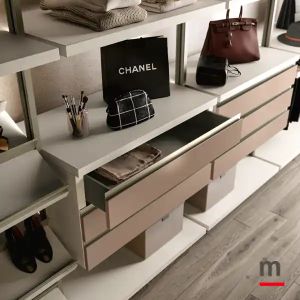 V323 by Moretti